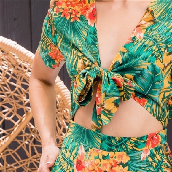 NEW WOMENS ARRIVAL TROPICAL FLORAL CROPPED BOW TIE GREEN YELLOW FLORAL JUMPSUIT - Picture 6 of 9